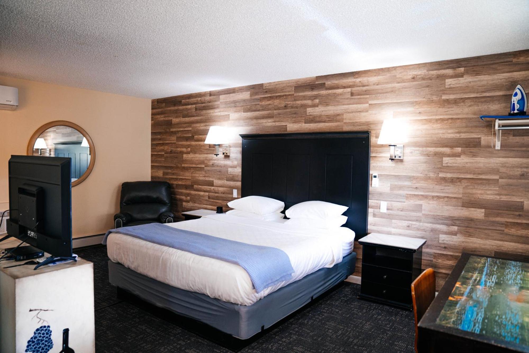 Salida Inn & Monarch Suites Exterior photo