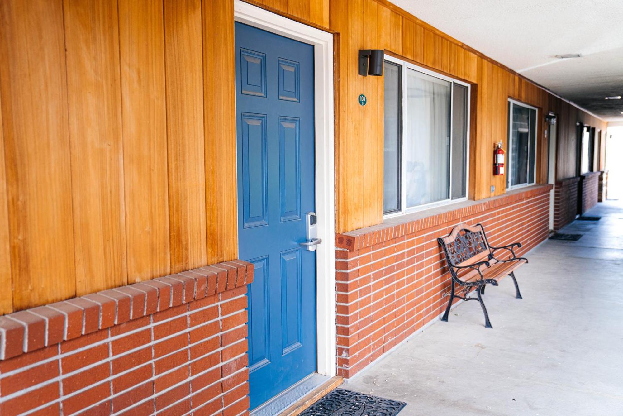 Salida Inn & Monarch Suites Exterior photo